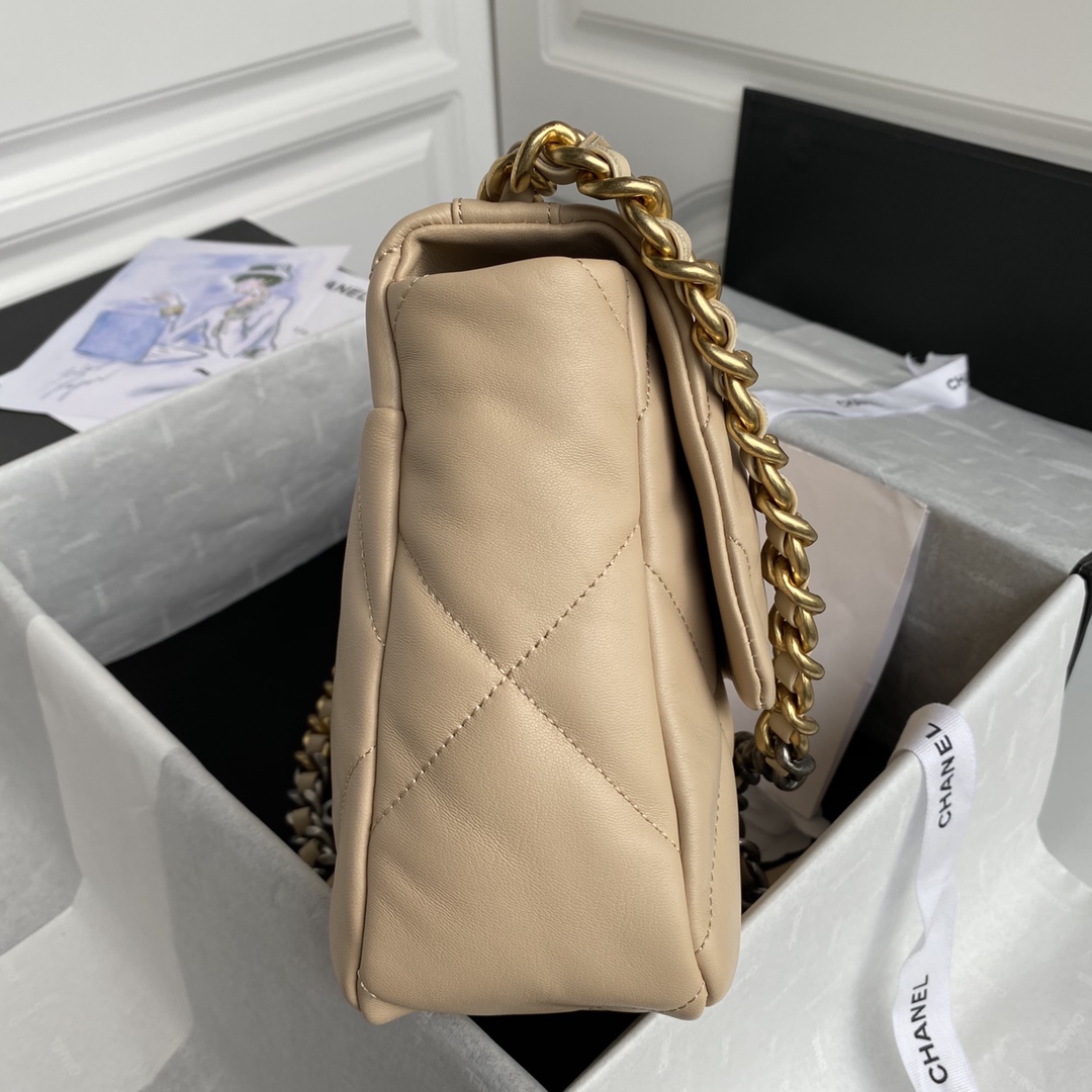 CHANEL 19  medium HANDBAG