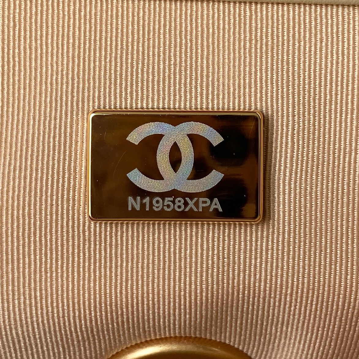 CHANEL 19  medium HANDBAG