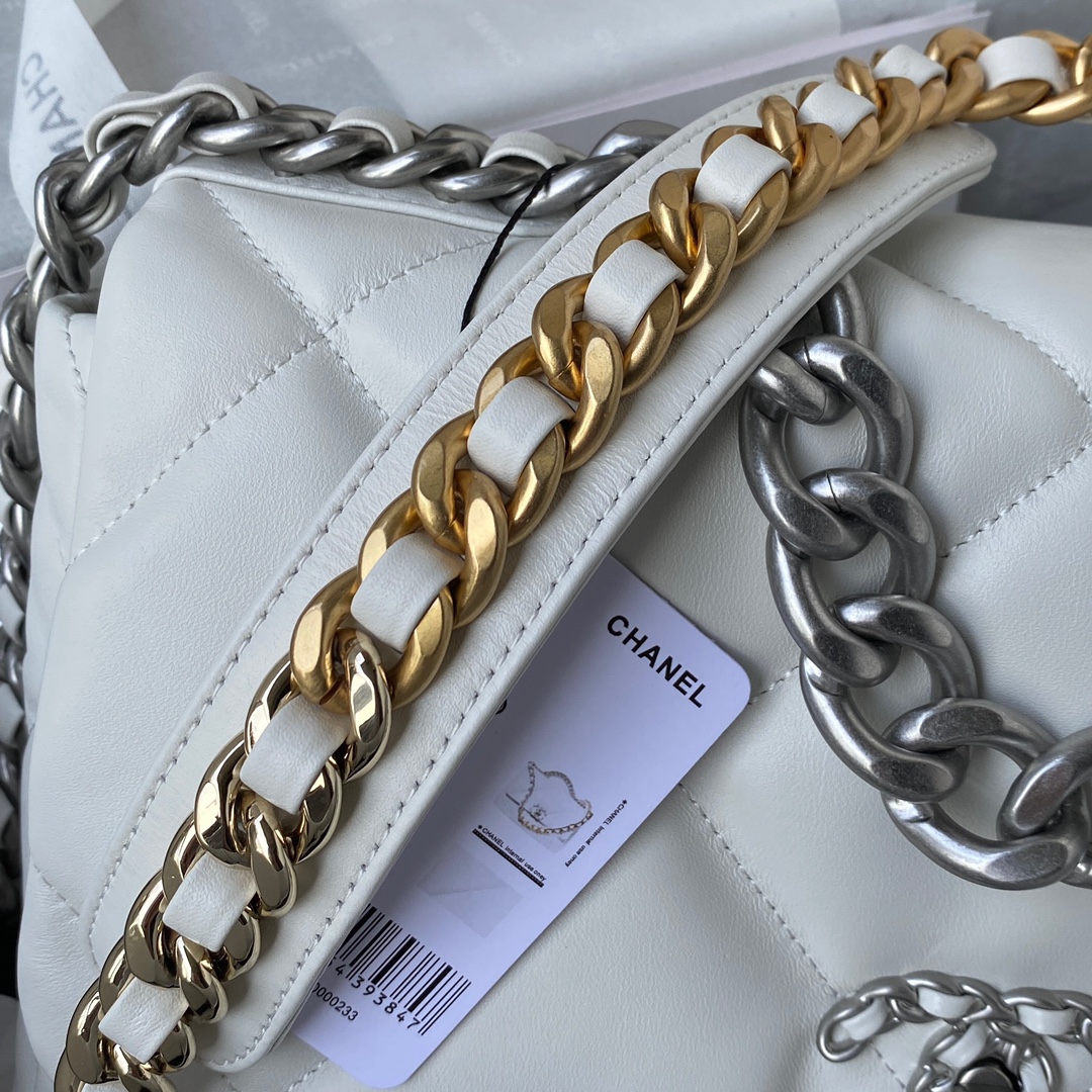 CHANEL 19 MAXI HANDBAG