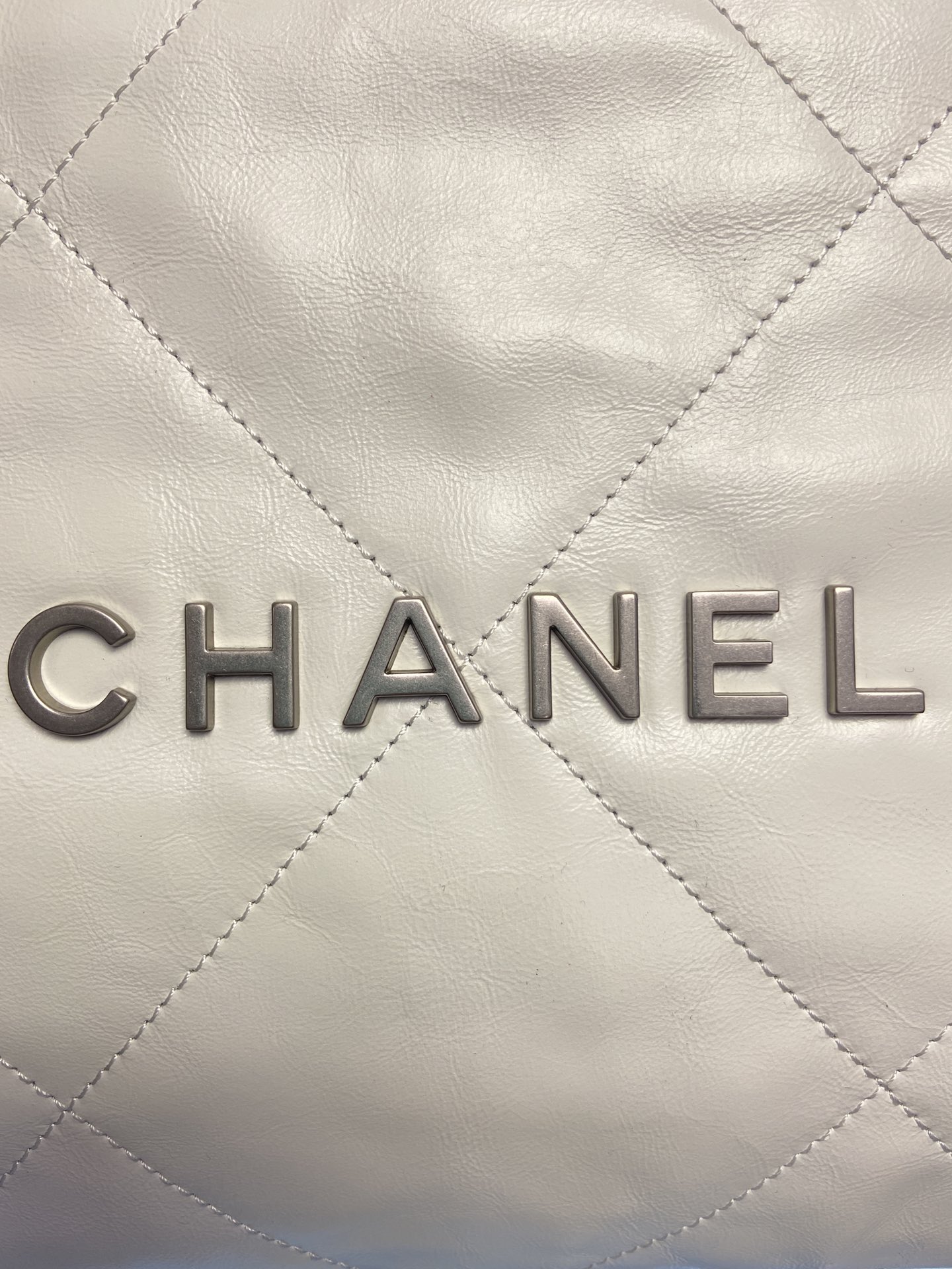 CHANEL 22   HANDBAG