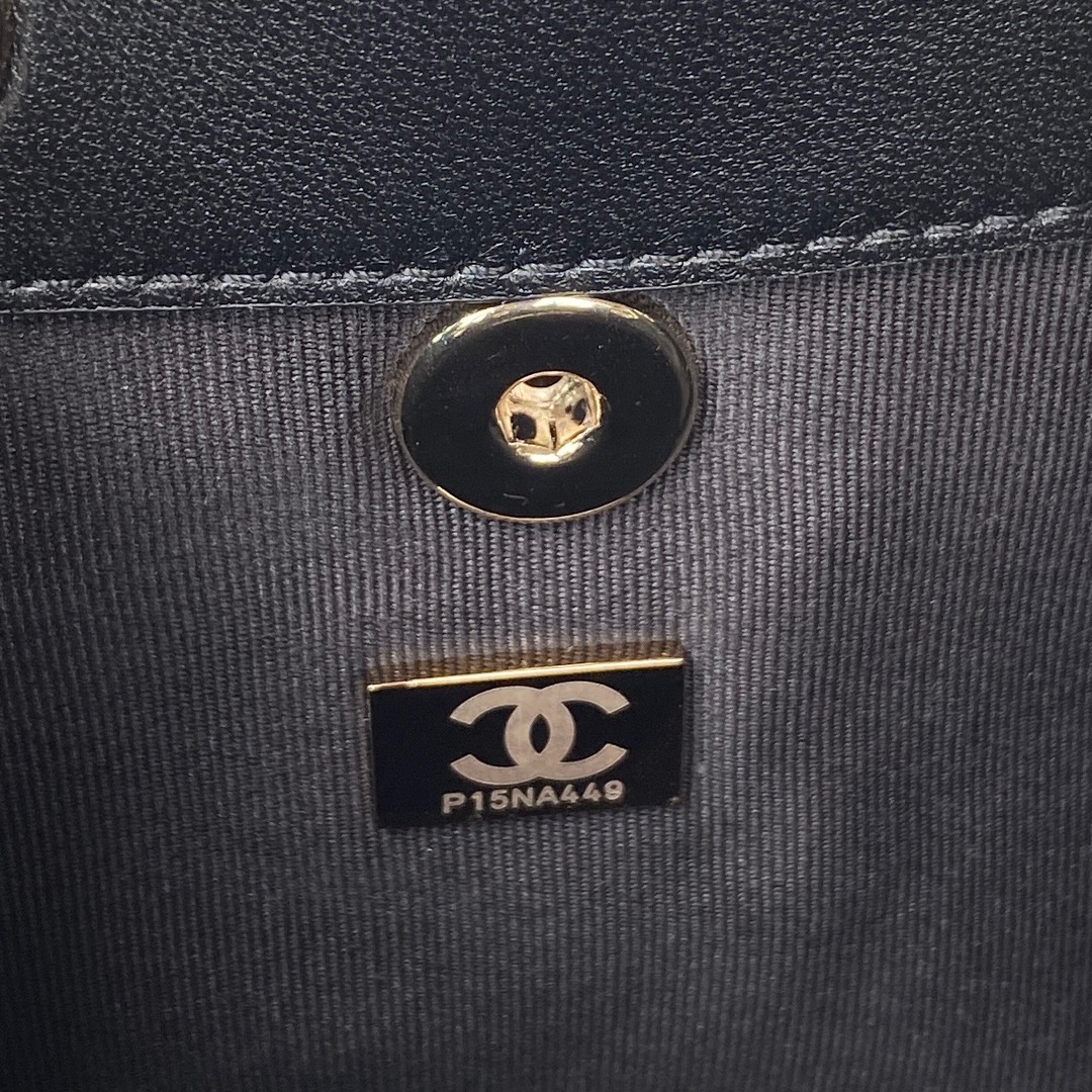 CHANEL 22A mini Duma Backpack