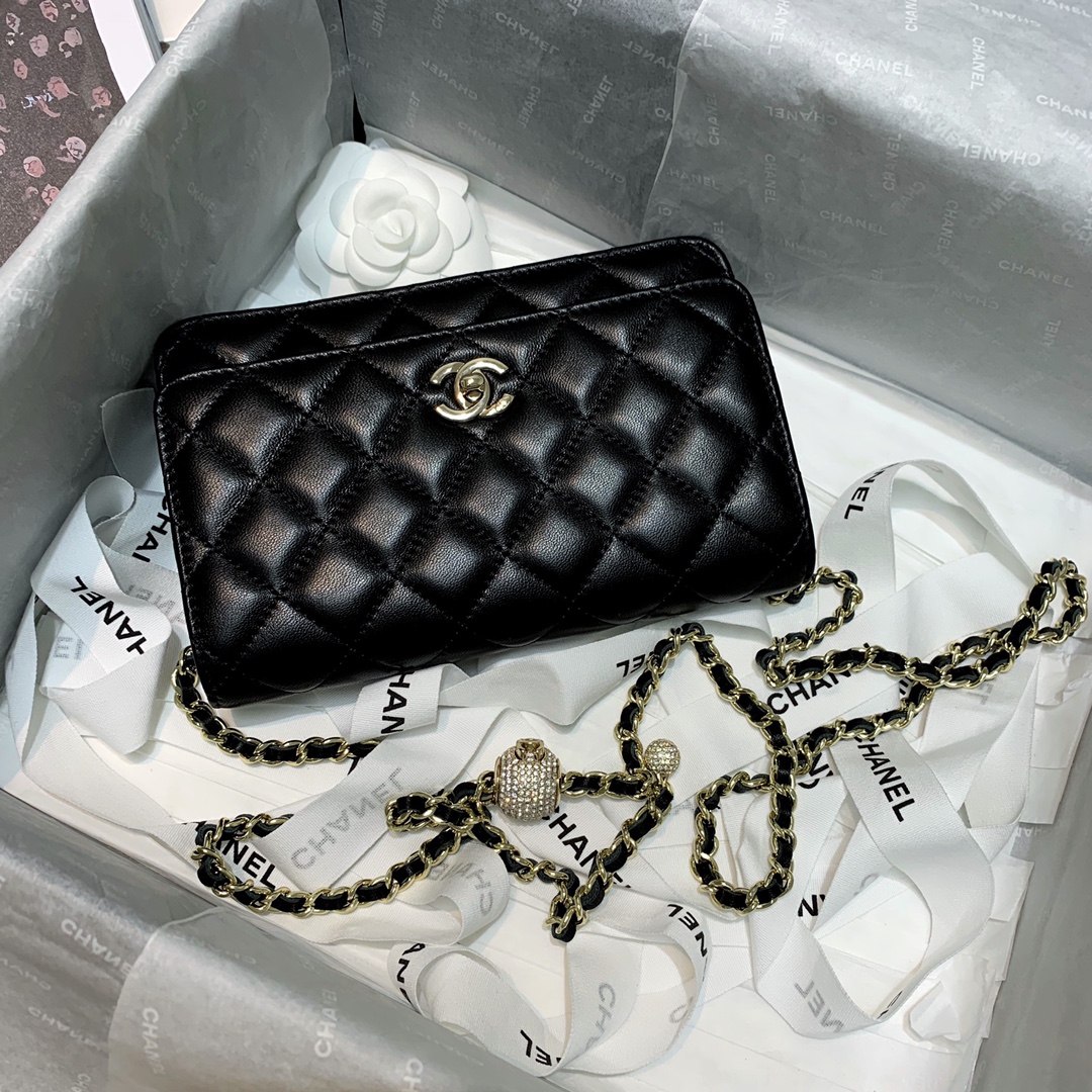 Chanel Chain WOC