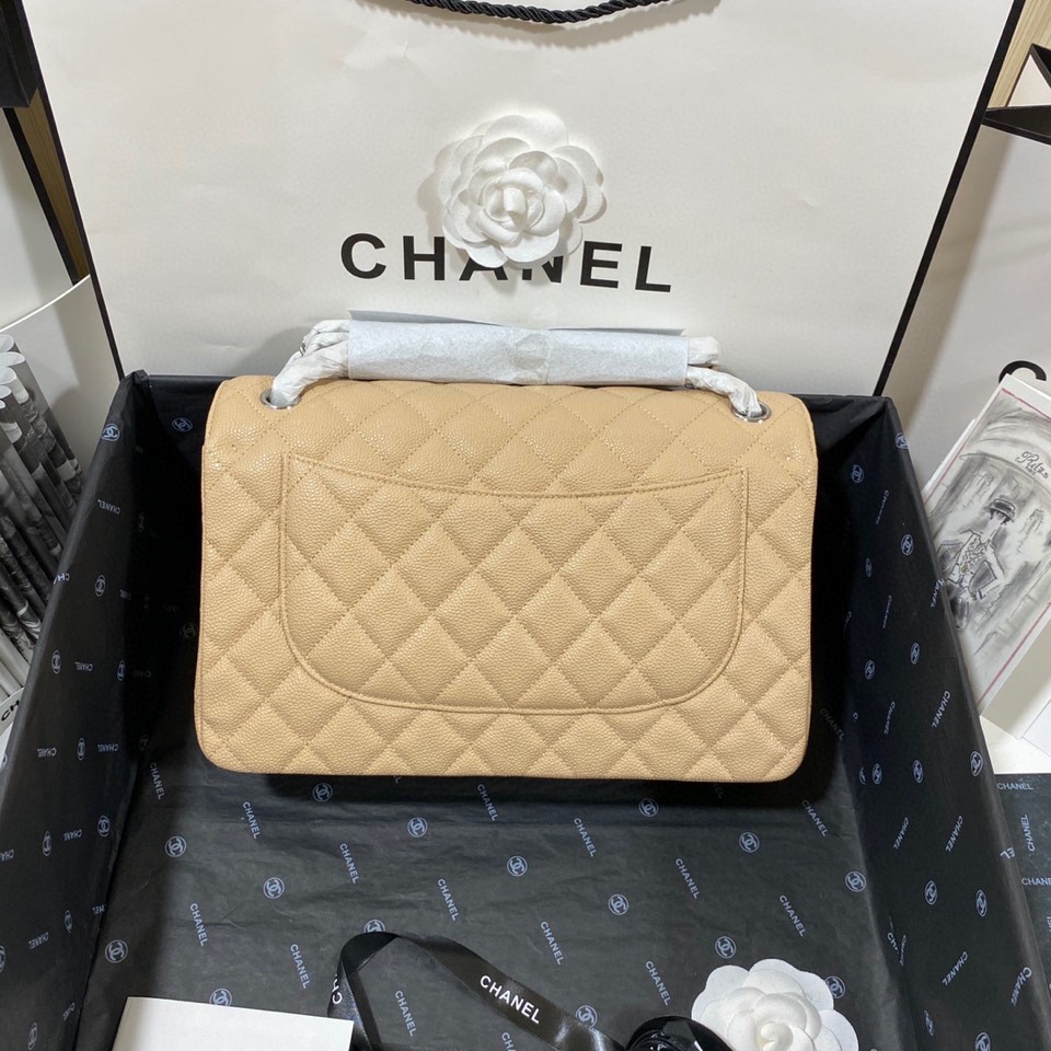 CHANEL CLASSIC JUMBO FLAP