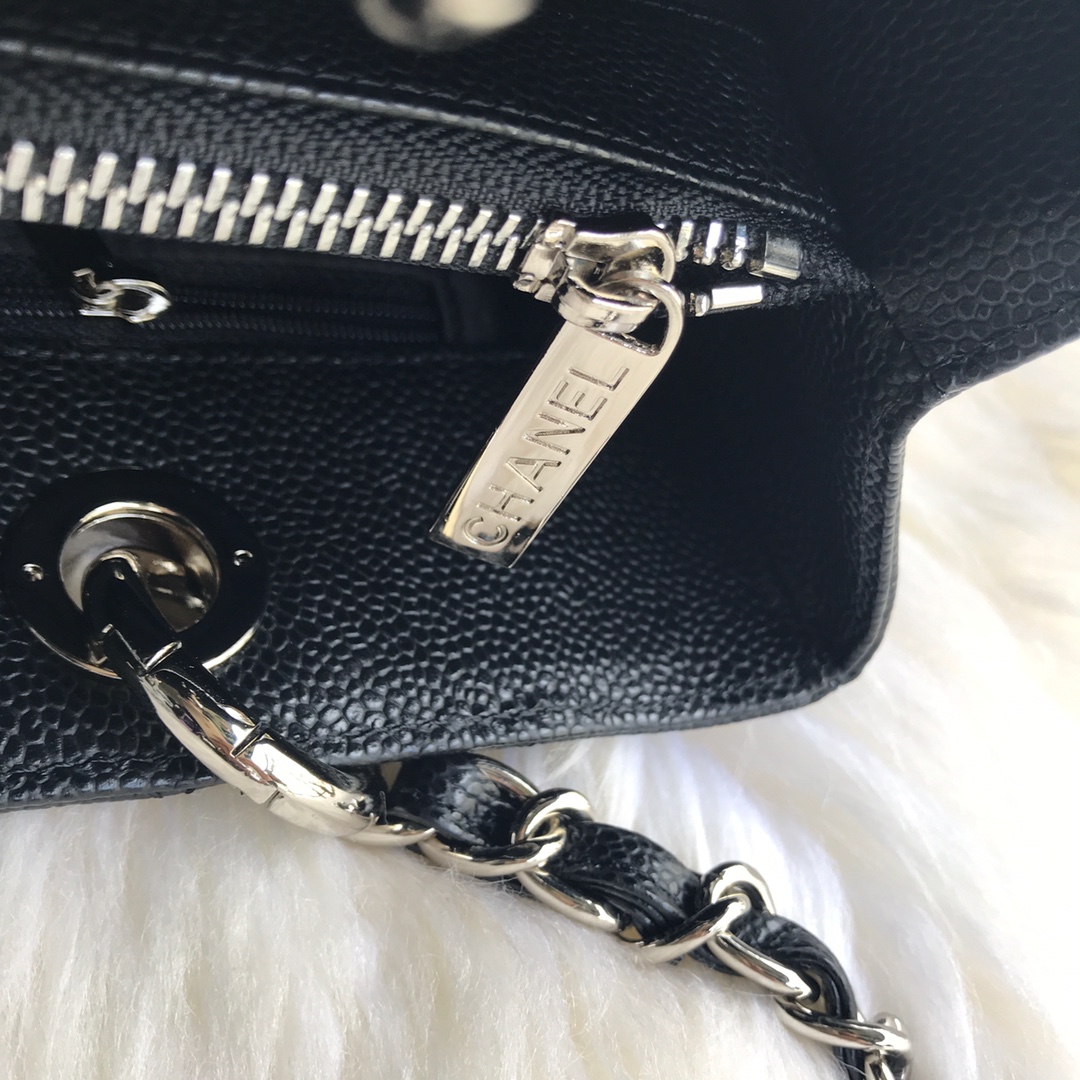 CHANEL Grand Shopping Tote