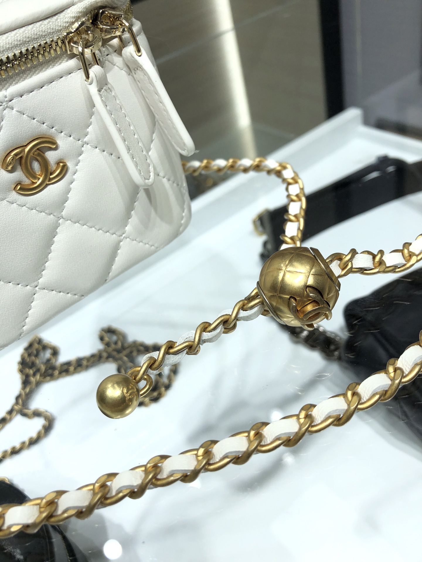 Chanel SMALL VANITY WITH CHAIN