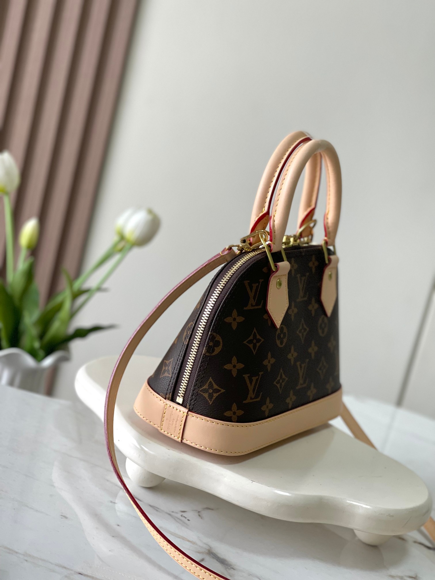 Louis Vuitton ALMA BB