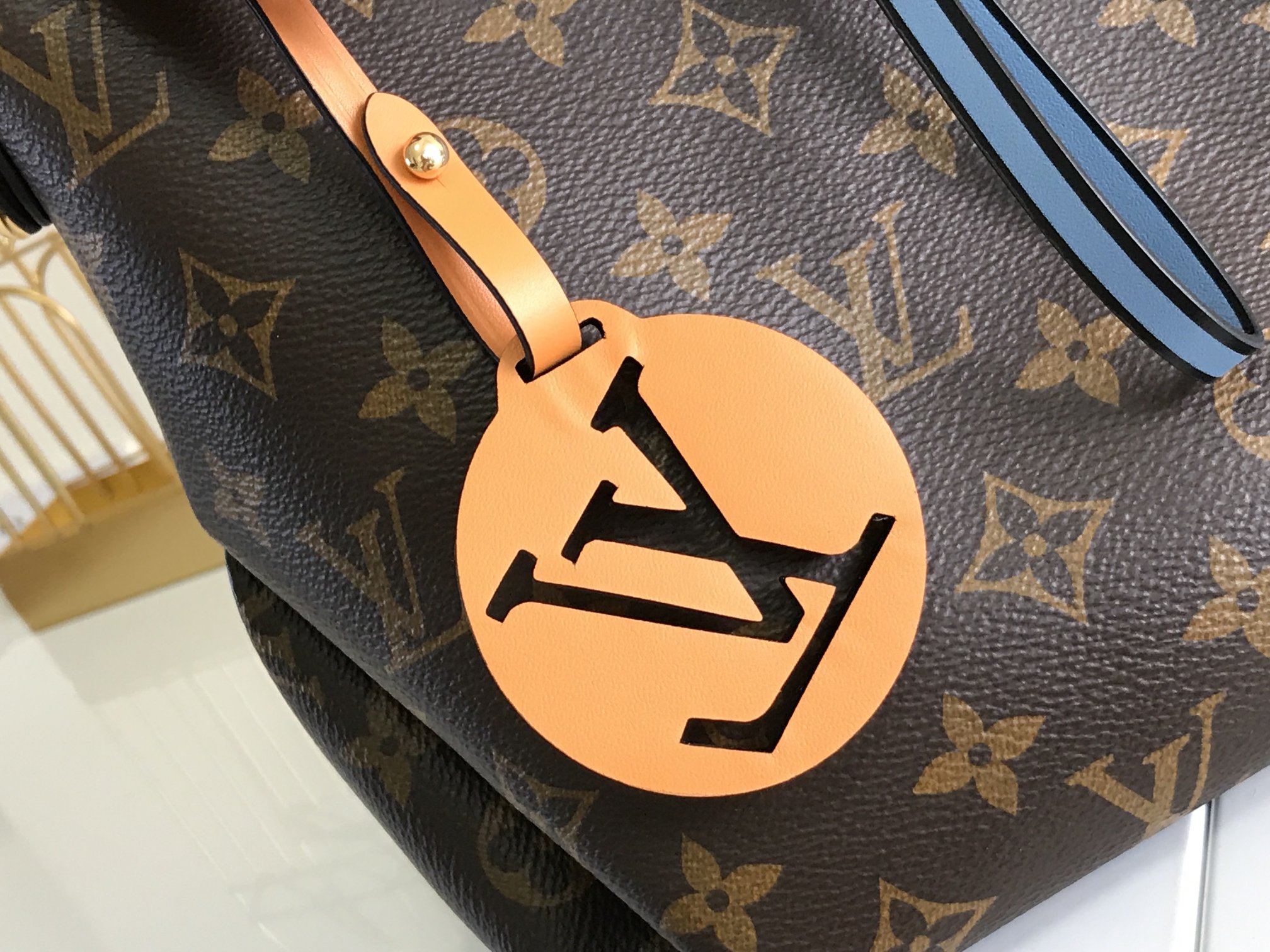 LV BEAUBOURG HOBO Mini