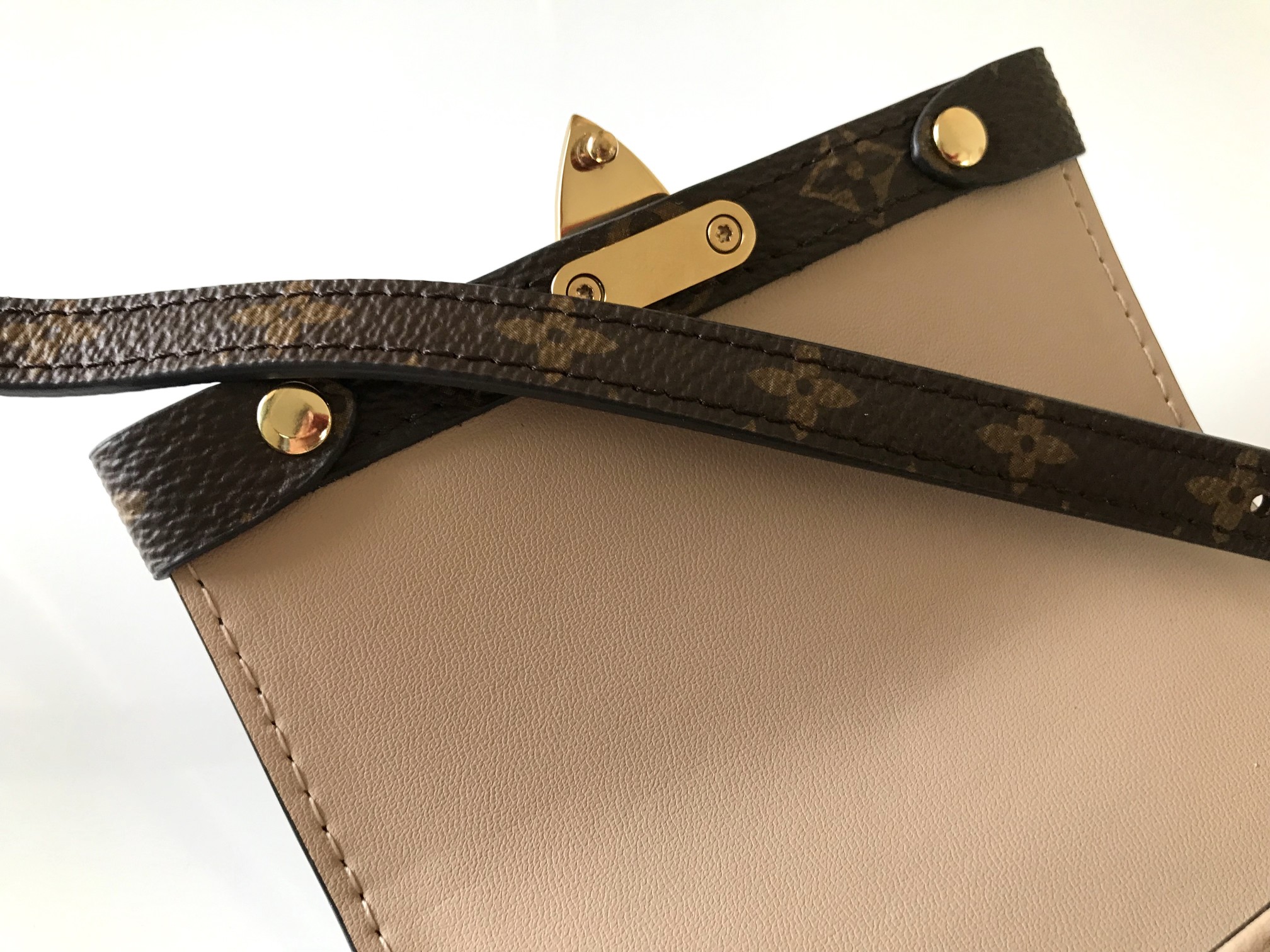 Louis Vuitton Vertical Zippy Wallet Mtis