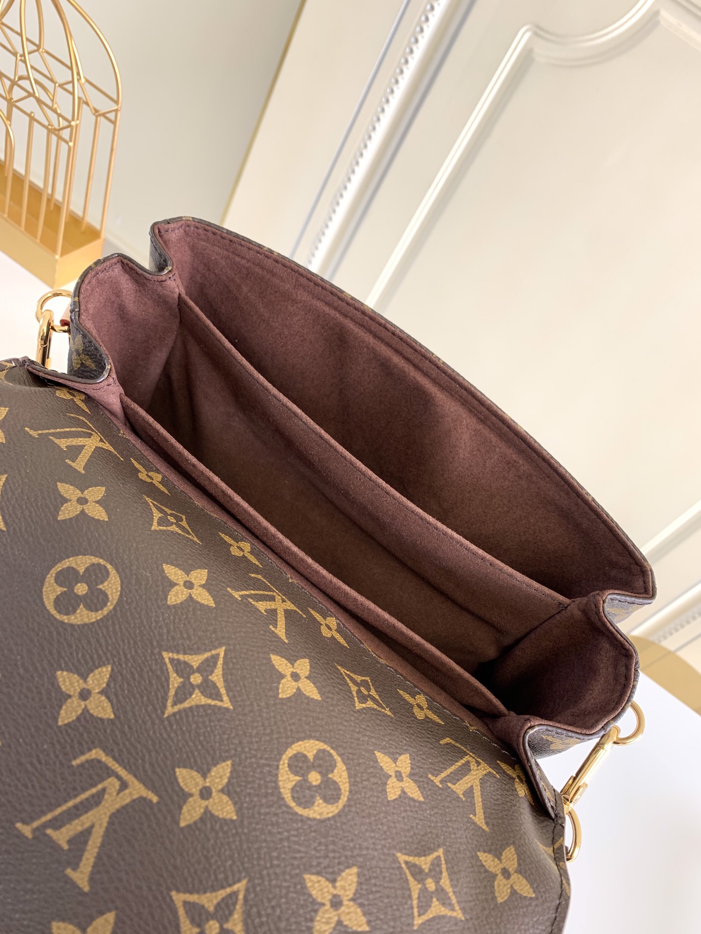 Louis Vuitton POCHETTE METIS