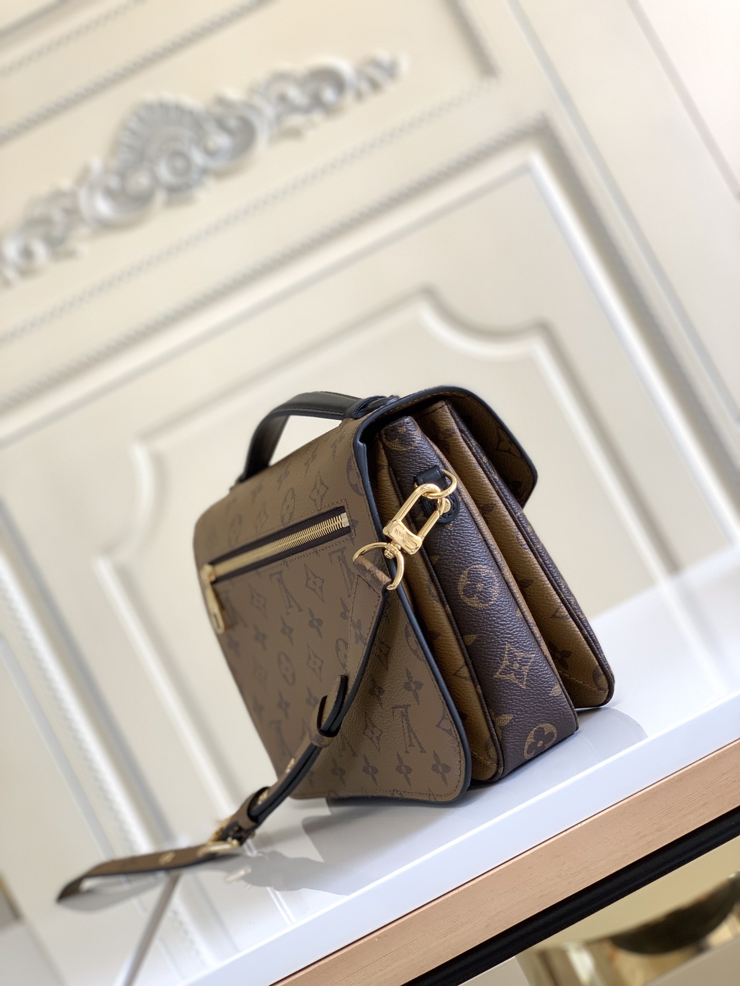 Louis Vuitton POCHETTE METIS