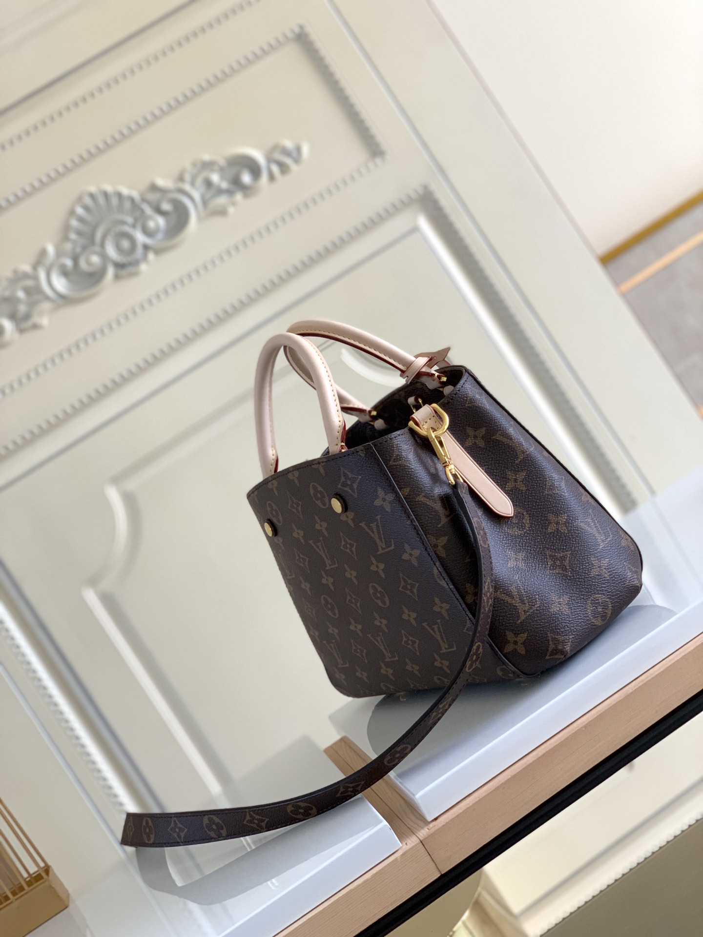 Louis Vuitton Montaigne BB