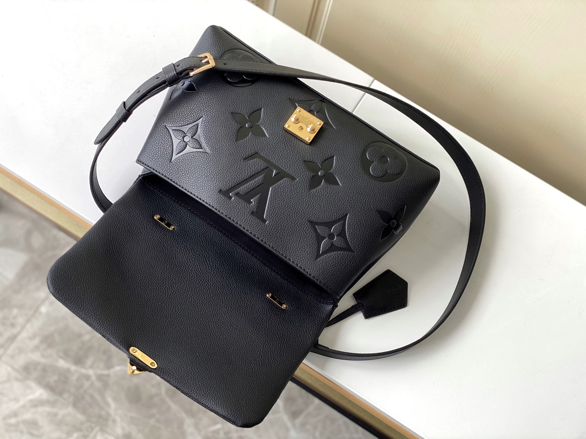 LV Madeleine MM