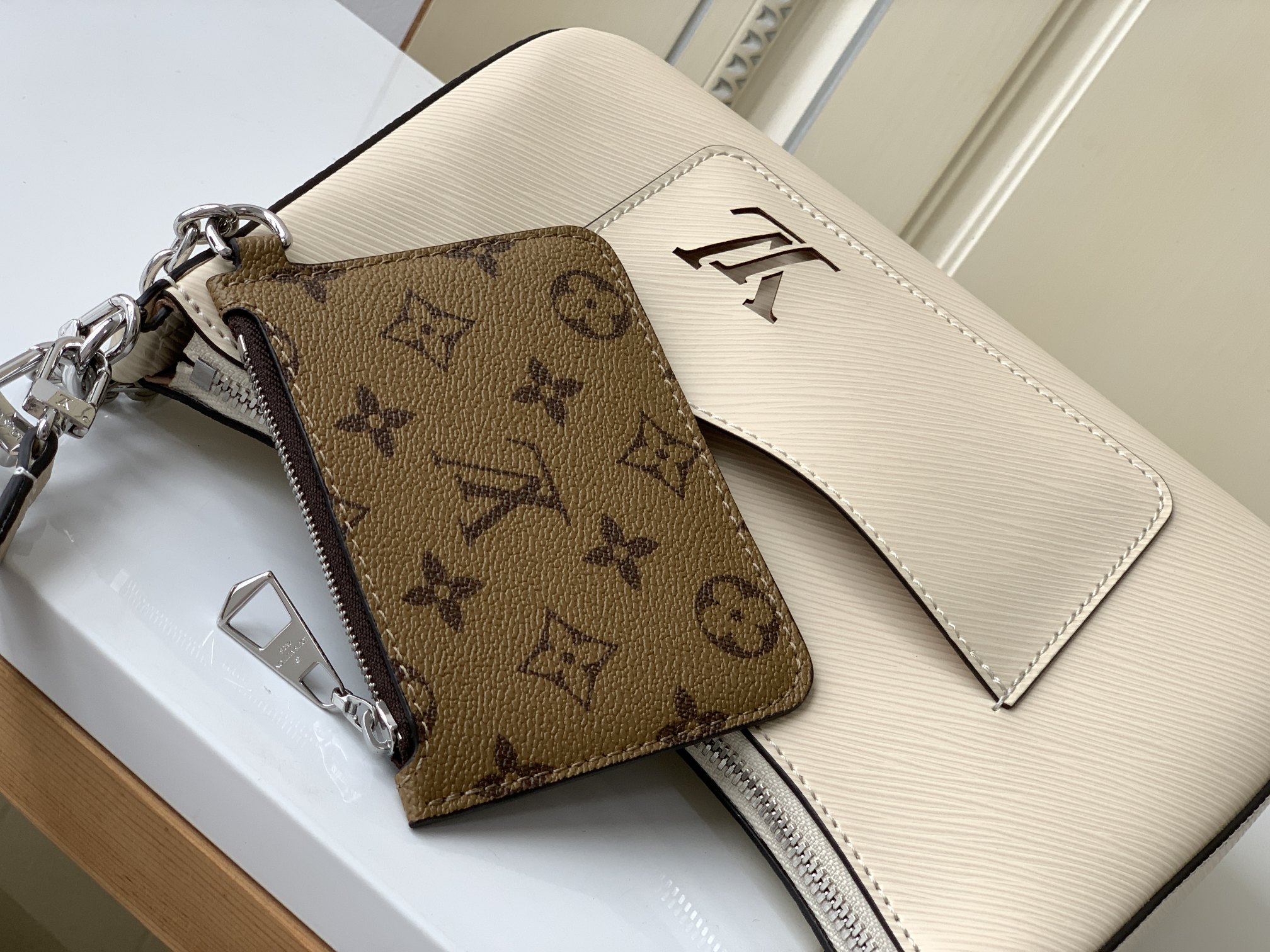 LV MARELLE HANDBAG