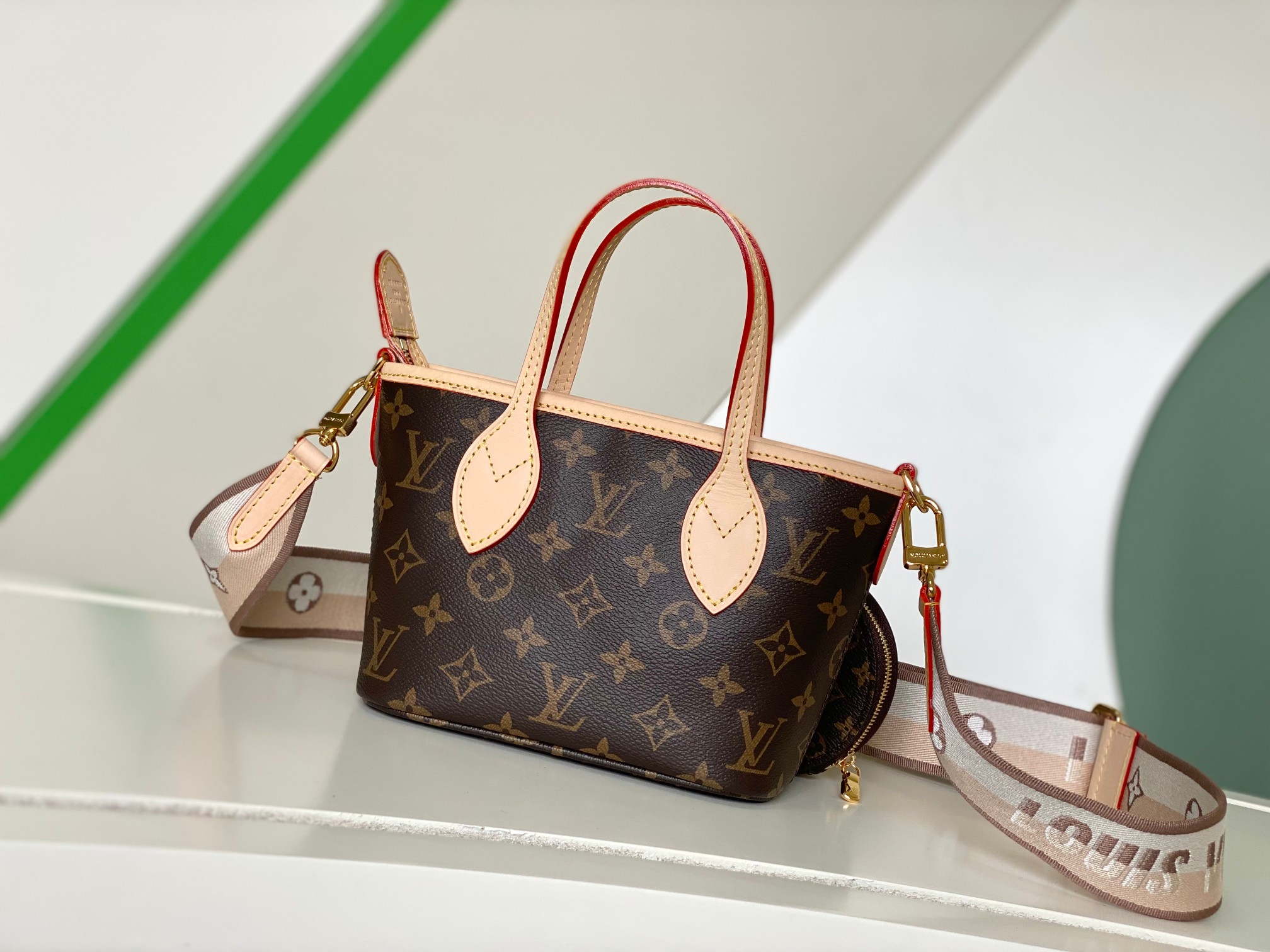 LV Neverfull BB