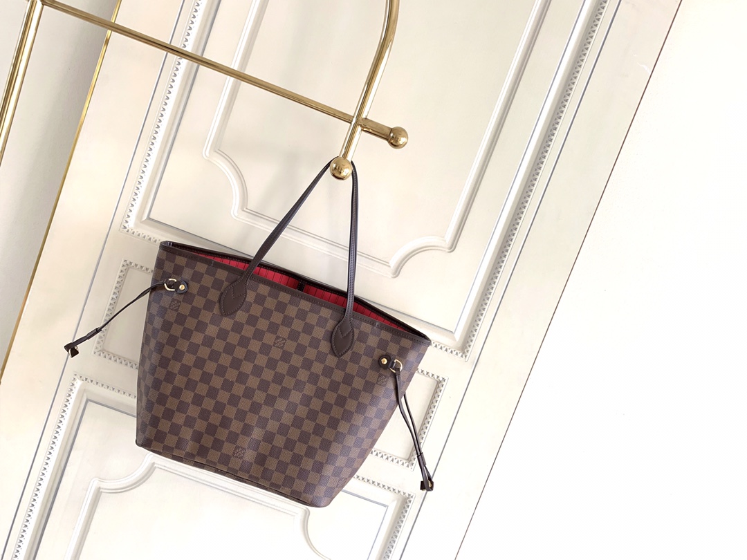 LV Neverfull MM Tote