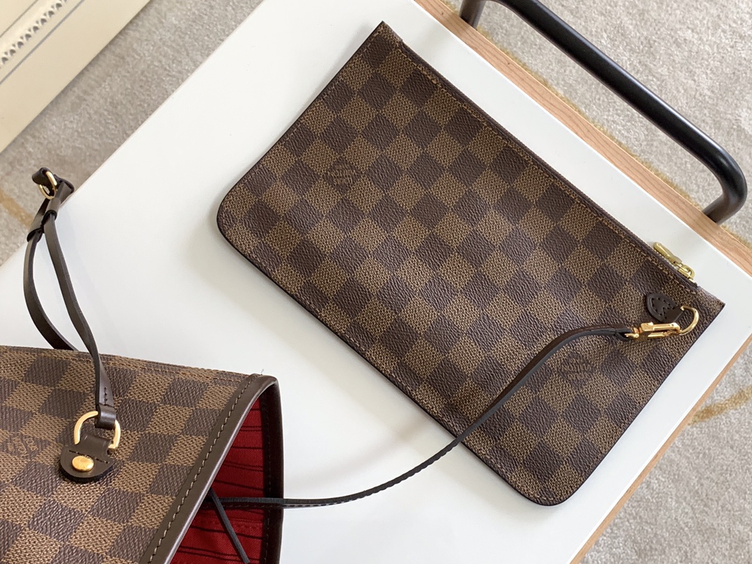 LV Neverfull MM Tote