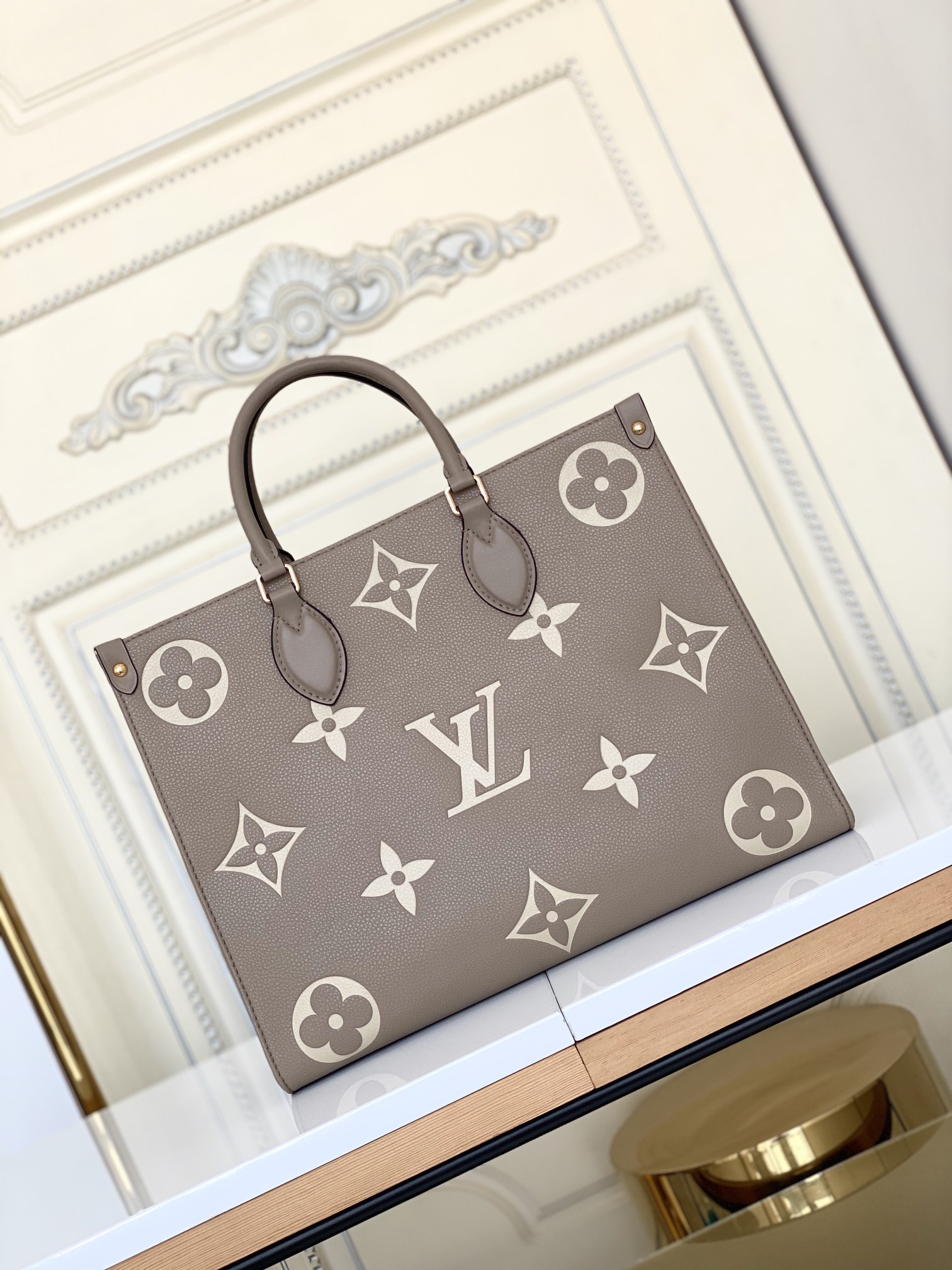 LV ONTHEGO MM