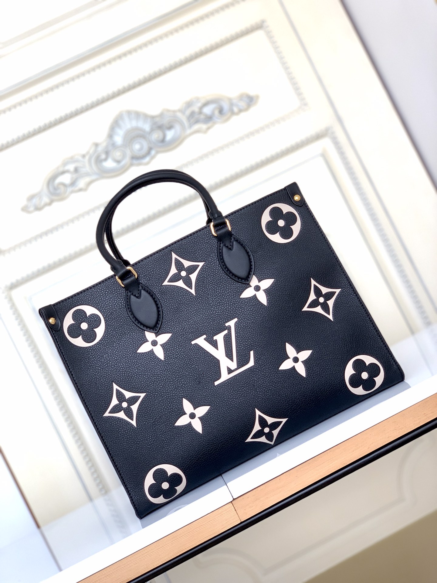 LV ONTHEGO MM