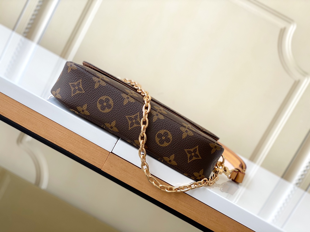 LV Wallet on Chain Ivy