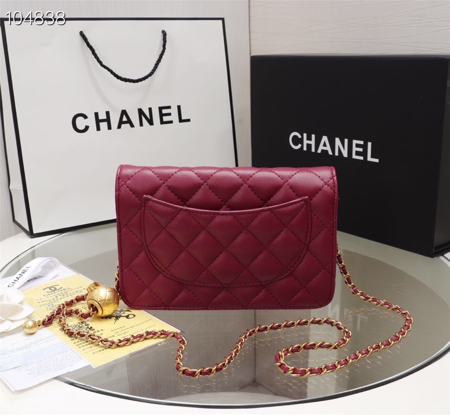 CHANEL WALLET ON CHAIN