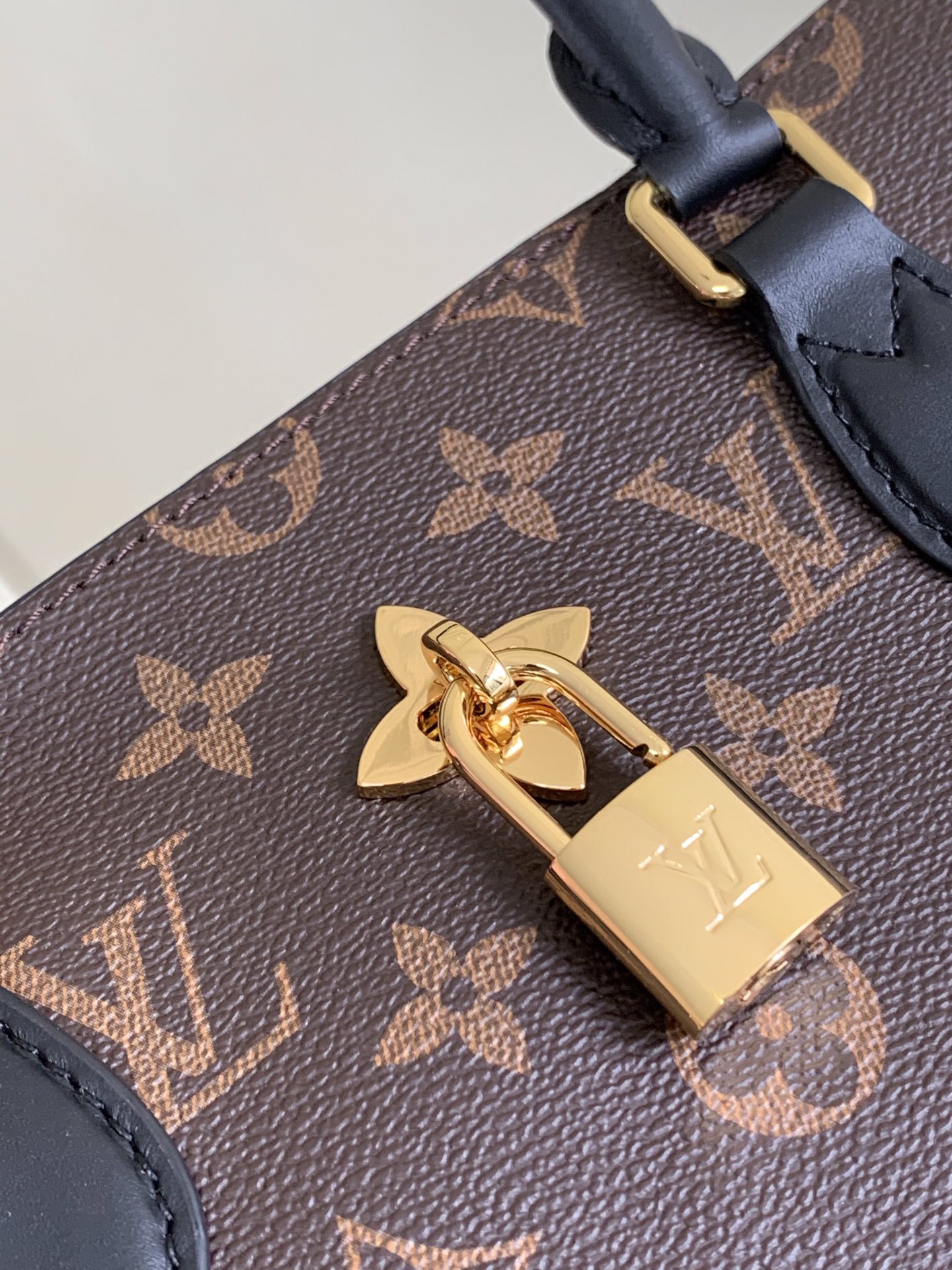 LV FLOWER TOTE